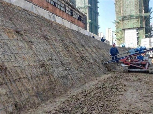 长海建筑边坡支护